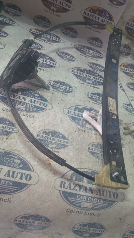 Macara geam dreapta spate Skoda Octavia 3 2013
