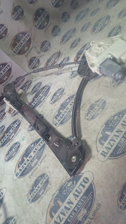 Macara geam dreapta spate Skoda RAPID 2015, 18413206