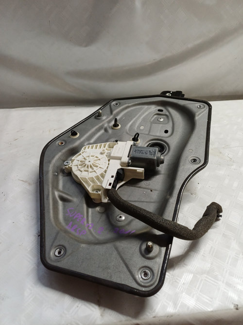 Macara geam dreapta spate Skoda Superb 2 - Motorina 2010, 8K0959812A