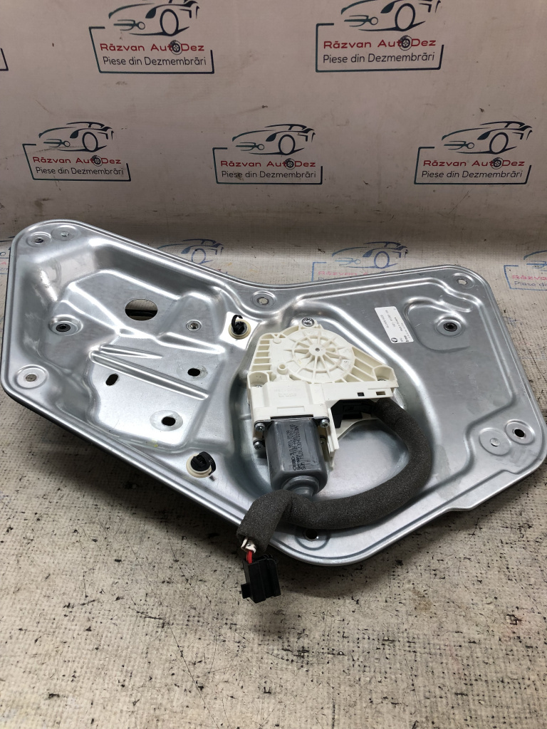 Macara geam dreapta spate Skoda Yeti 2012, 5L0839402B