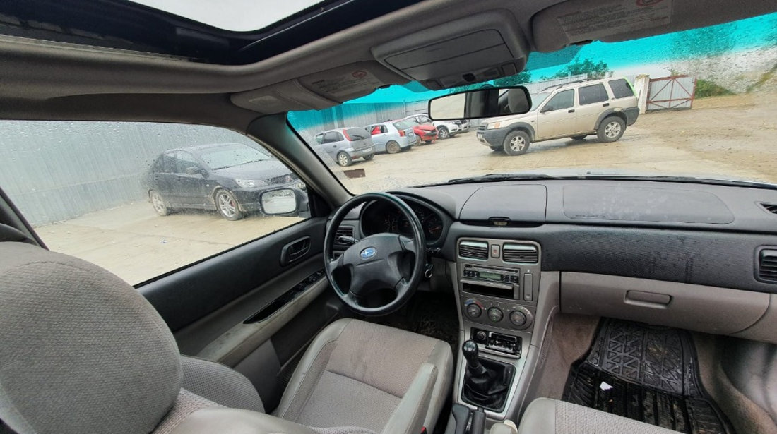 Macara geam dreapta spate Subaru Forester 2003 4x4 2.0 benzina