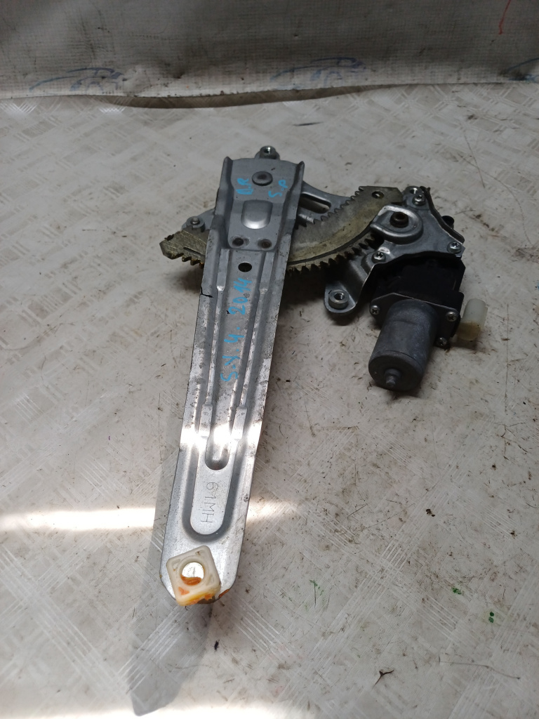 Macara geam dreapta spate Suzuki SX4 - Motorina 2014, 8353061M00