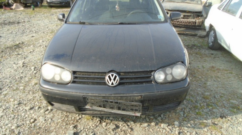 Macara geam dreapta spate Volkswagen Golf 4 2001 HATCHBACK 1.4
