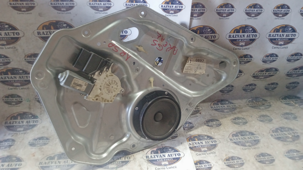 Macara geam dreapta spate Volkswagen Golf 5 2009, BREAK