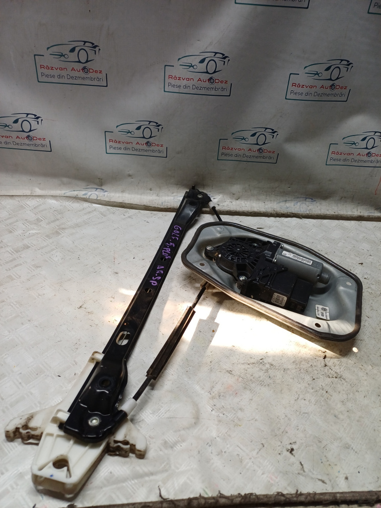 Macara geam dreapta spate Volkswagen Golf 5 Plus - Motorina 2008, 5M0839402D / 1K0959704AL
