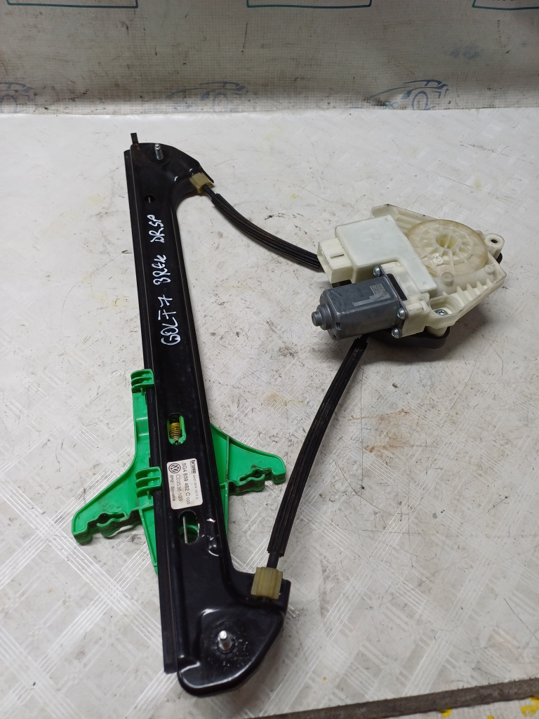 Macara geam dreapta spate Volkswagen Golf 7 - Motorina 2015, 5G4839462C / 5Q4959812A