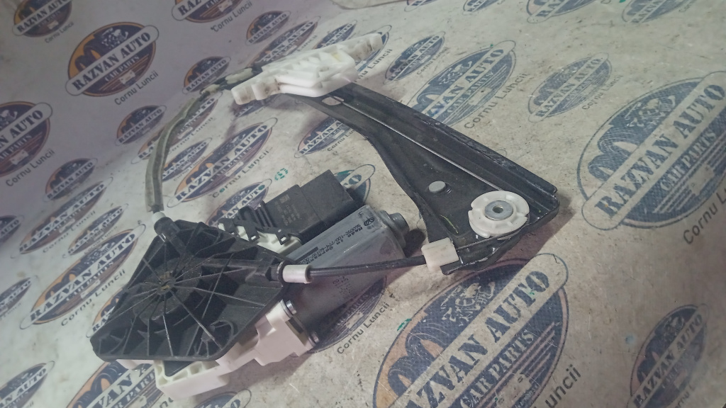 Macara geam dreapta spate Volkswagen Jetta 2012, 5C6839462B