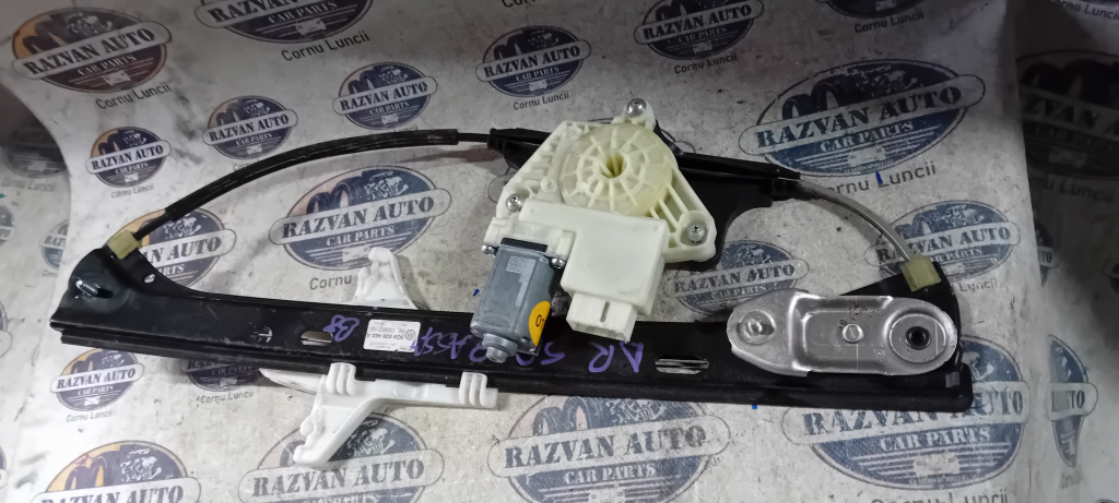 Macara geam dreapta spate Volkswagen Passat B8 2012, 3G9839462A