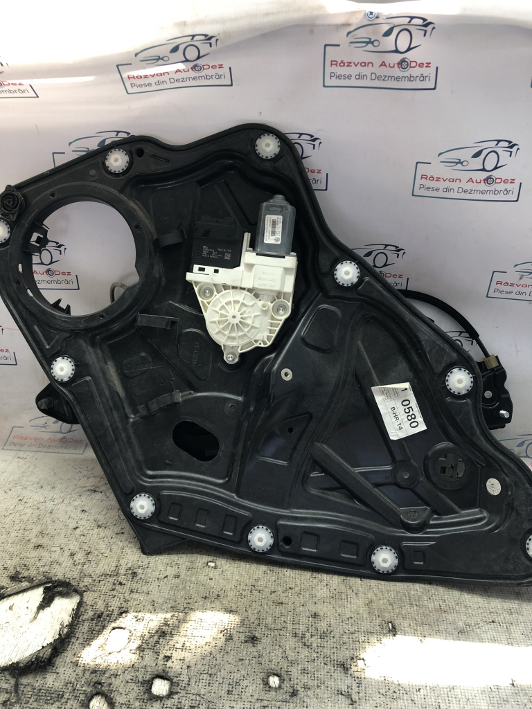 Macara geam dreapta spate Volkswagen Passat CC 2011