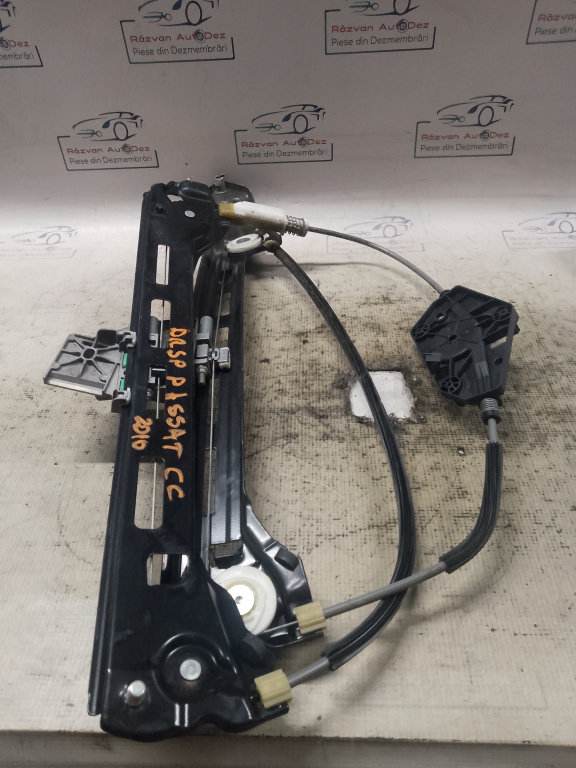 Macara geam dreapta spate Volkswagen Passat CC 2010