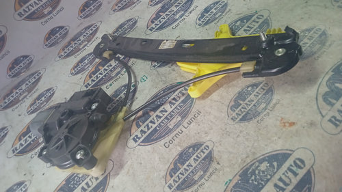 Macara geam dreapta spate Volkswagen Polo 2016, 923990103