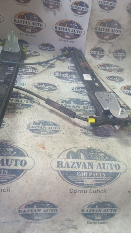Macara geam dreapta spate Volkswagen Sharan 2012