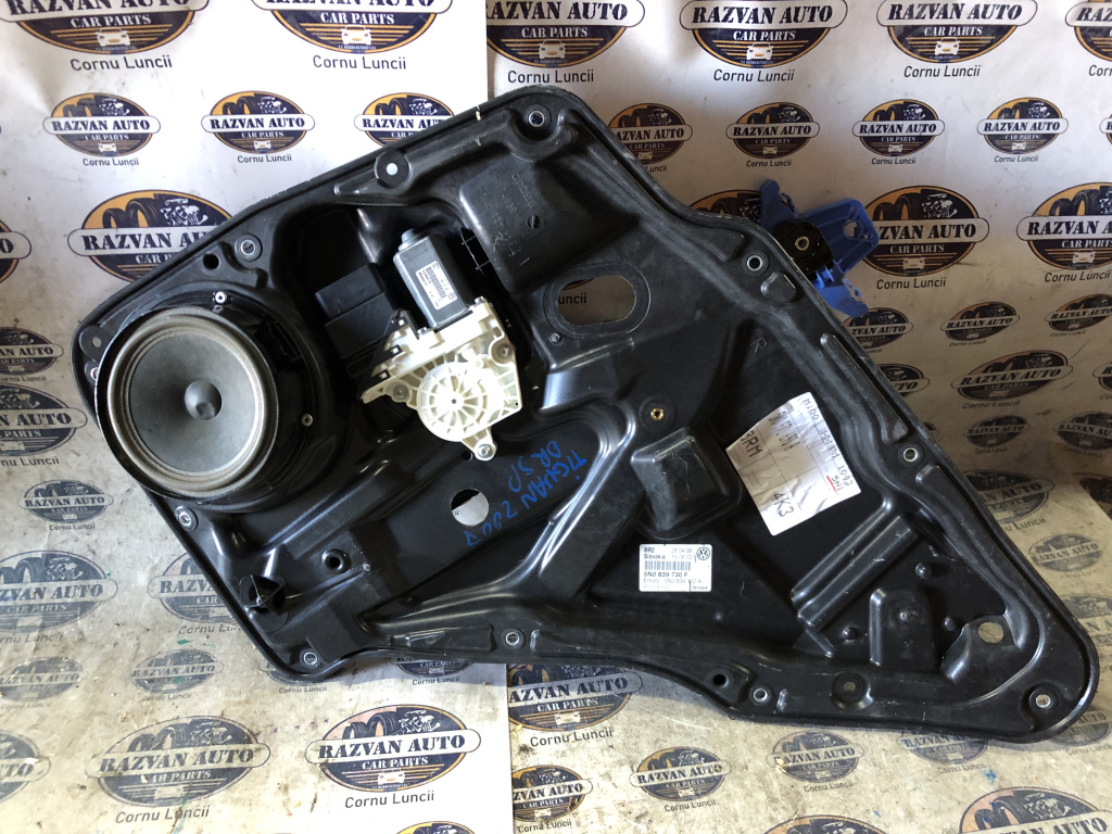 Macara geam dreapta spate Volkswagen Tiguan 2008, 5N0839730F