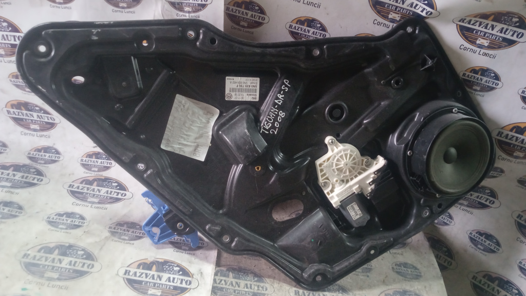 Macara geam dreapta spate Volkswagen Tiguan 2008, 5N0839730F