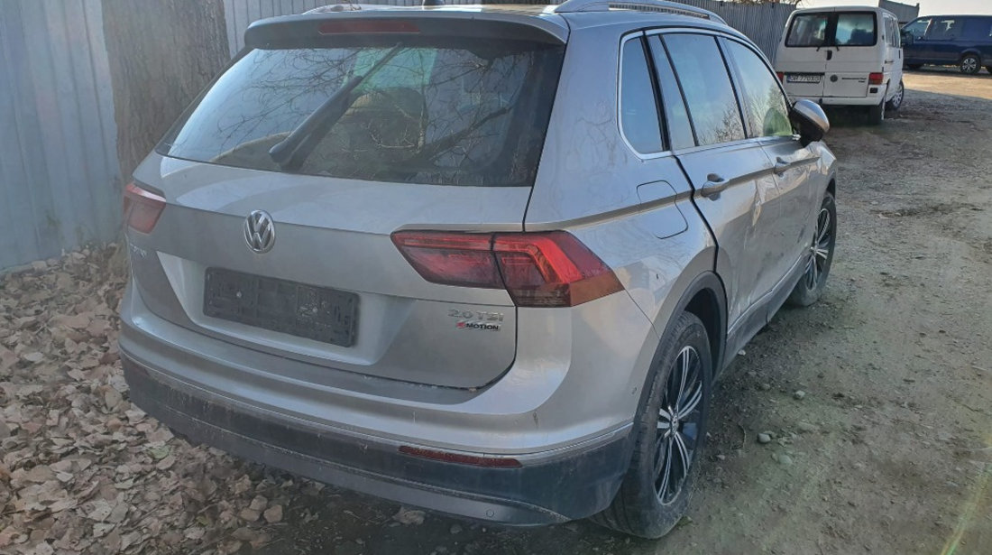 Macara geam dreapta spate Volkswagen Tiguan 2017 4x4 2.0 tsi CZP