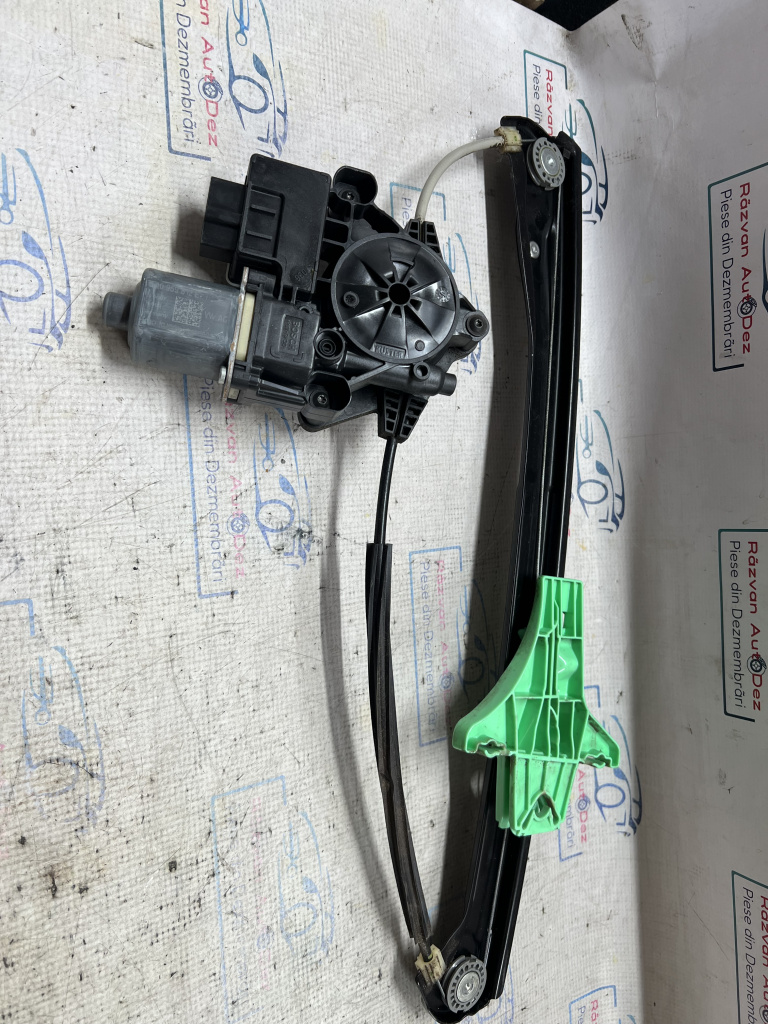 Macara geam dreapta spate Volkswagen Tiguan 2018