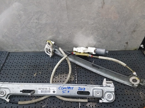 Macara geam electric cu motoras stanga fata jeep compass 1 05074821aa