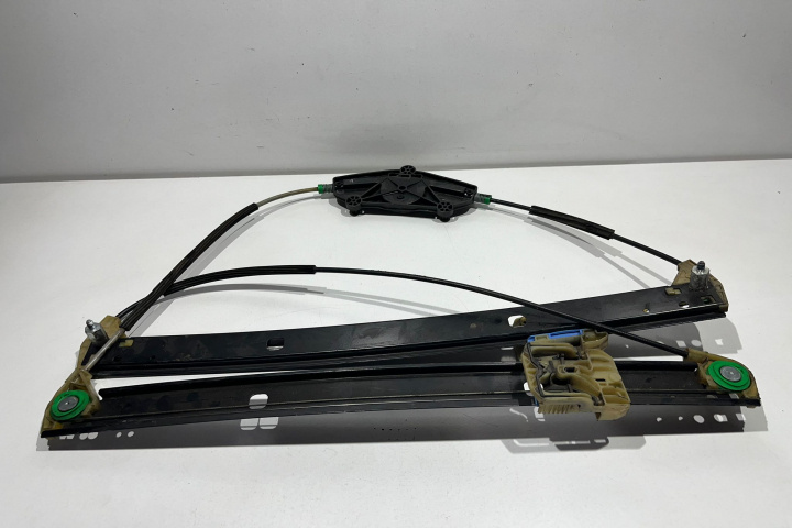 Macara geam electric dreapta fata 8R0837462G Audi Q5 8R [2008 - 2012]