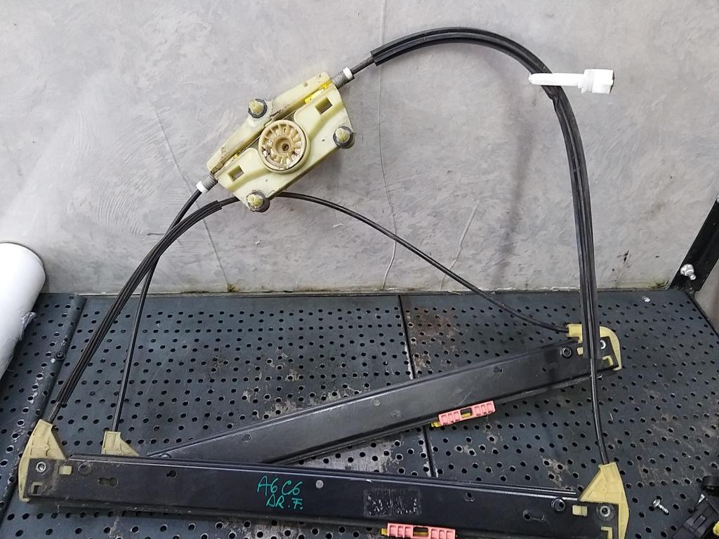Macara geam electric dreapta fata audi a6 c6 4f