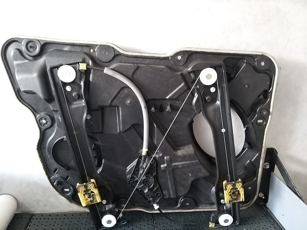 Macara geam electric dreapta fata jeep grand cherokee 4 wk wk2 04589598ak