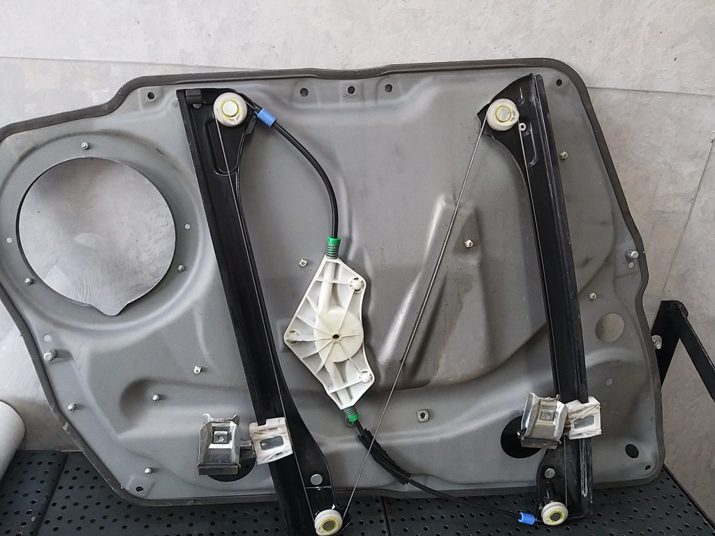 Macara geam electric dreapta fata mercedes a class w169 a1697203079