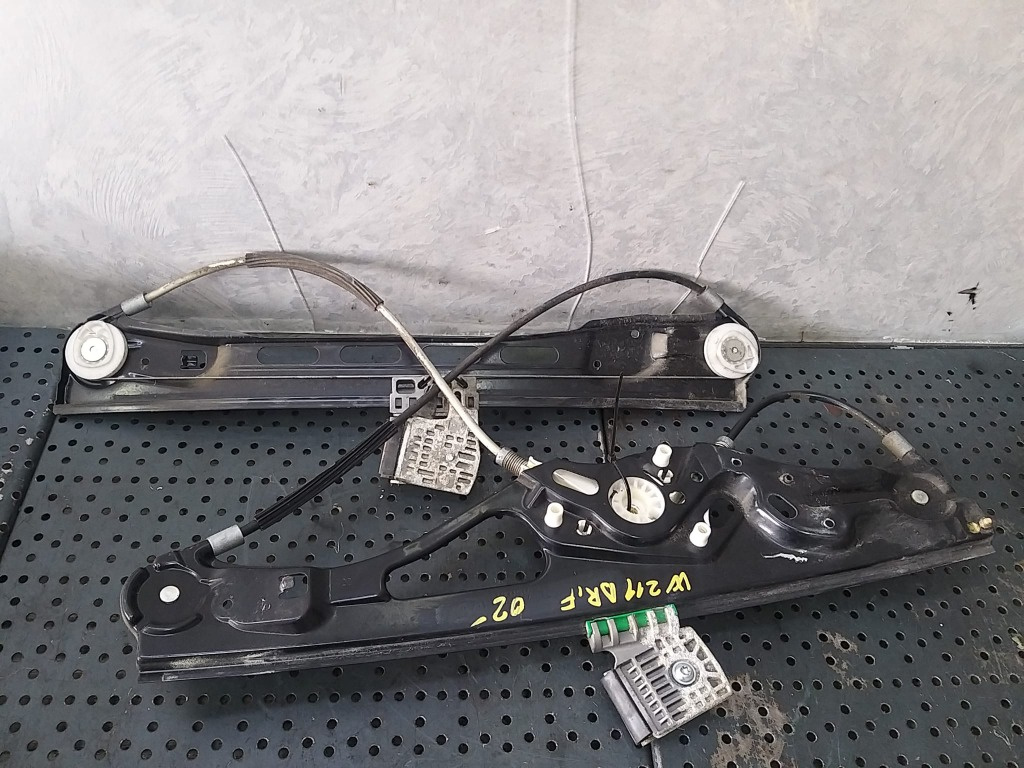 Macara geam electric dreapta fata mercedes e class w211