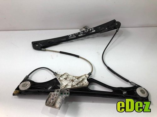 Macara geam electric dreapta fata Mercedes E-Class (2002-2008) [W211] a2117200246