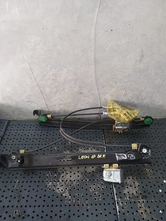 Macara geam electric dreapta fata seat leon 1p 1p1837016