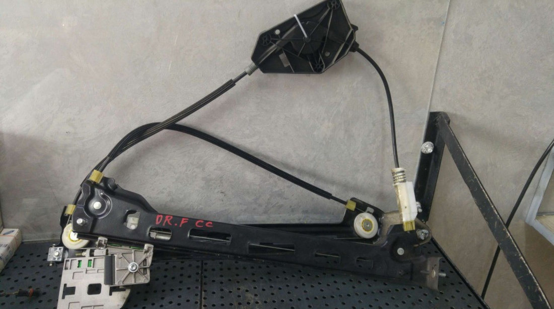 Macara geam electric dreapta fata vw passat cc 962850104