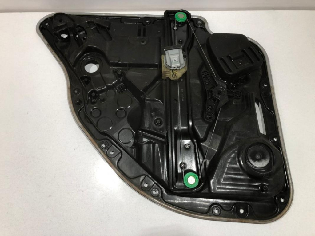 Macara geam electric dreapta spate a2057300279 Mercedes-Benz C-Class W205/S205/C205 [2014 - 2018]