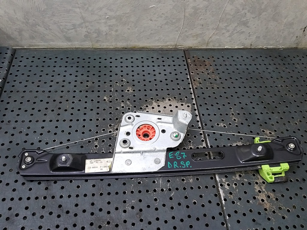 Macara geam electric dreapta spate bmw seria 1 e87
