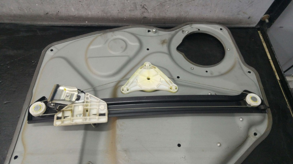 Macara geam electric dreapta spate mercedes b class w245 a1697301479 993585102