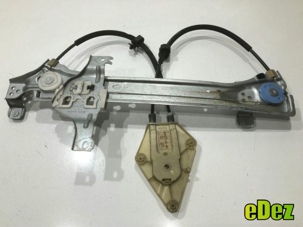 Macara geam electric dreapta spate Renault Megane 3 (2008-2012) 827200003R