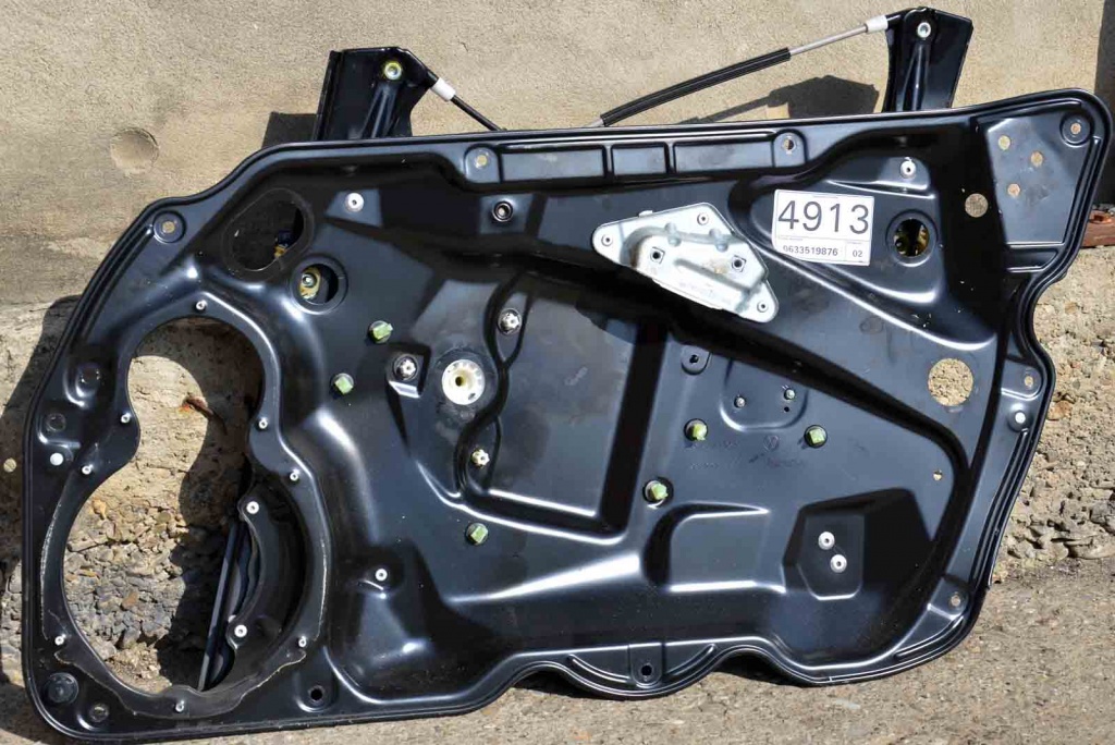 MACARA GEAM ELECTRIC FATA DREAPTA VW PASSAT B6 / C3 2007