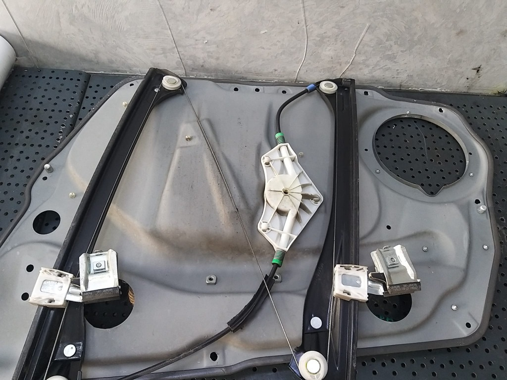 Macara geam electric stanga fata mercedes a class w169 a1697202979