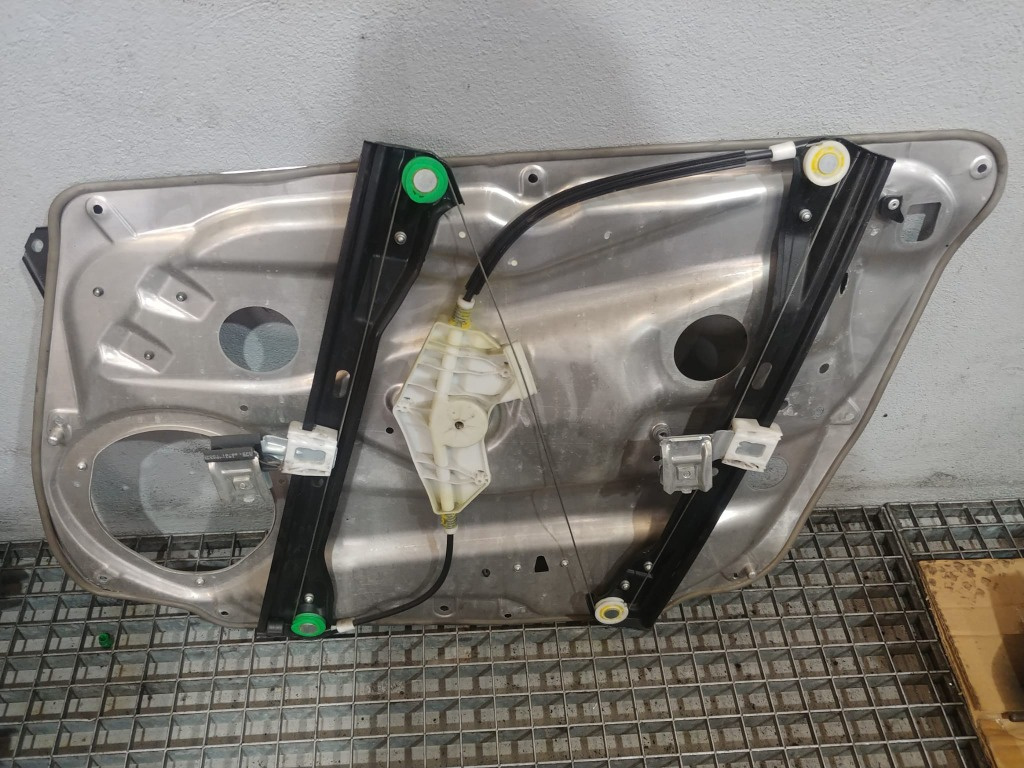 Macara geam electric stanga fata mercedes c-class w204 963757-102
