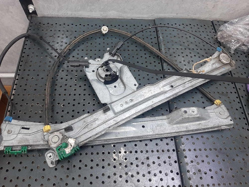 Macara geam electric stanga fata renault clio 3