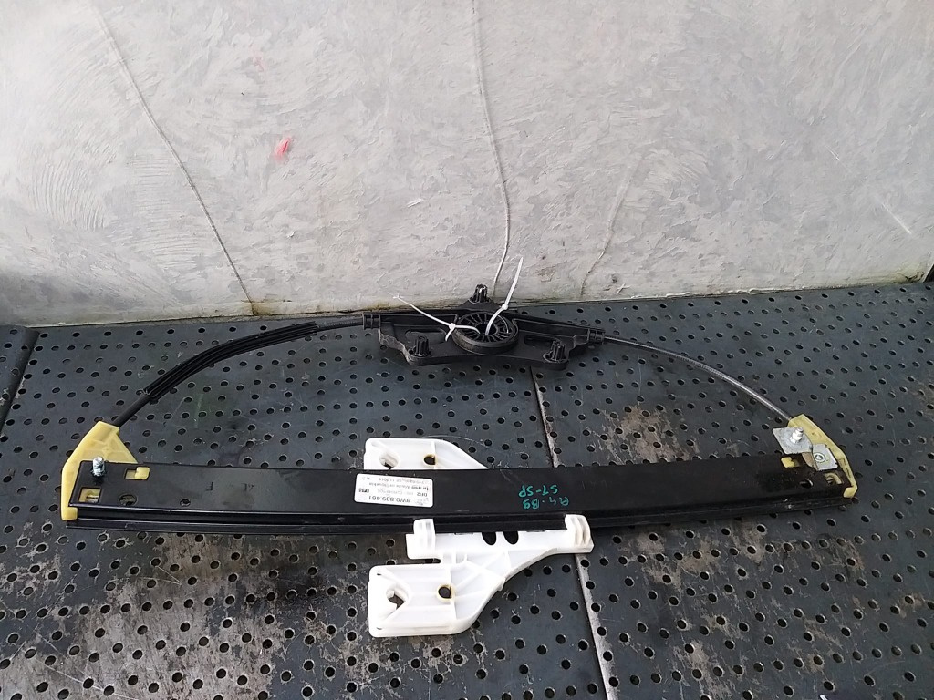 Macara geam electric stanga spate audi a4 b9 8w 8w0839461