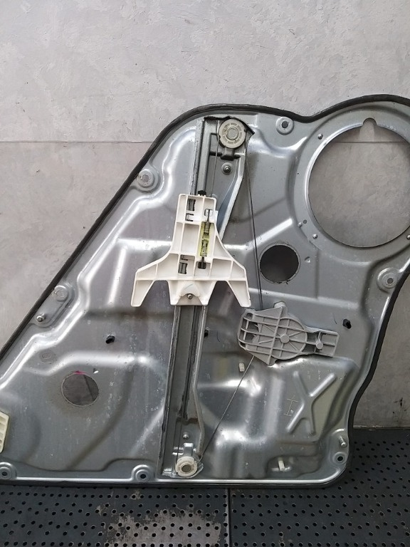 Macara geam electric stanga spate kia ceed 1 834701h020