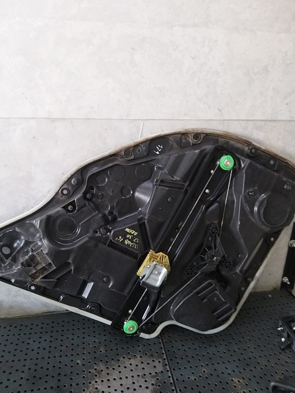 Macara geam electric stanga spate mercedes c class w205 a2055400442