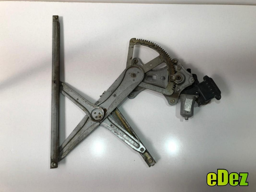 Macara geam electric stanga spate Toyota Corolla Verso (2004-2009) 69840-0f020