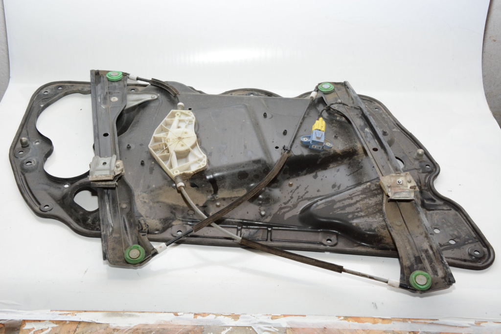 Macara Geam Electrica,4 Portiere,dreapta,fata VW PASSAT B6 2005 - 2010 980874101