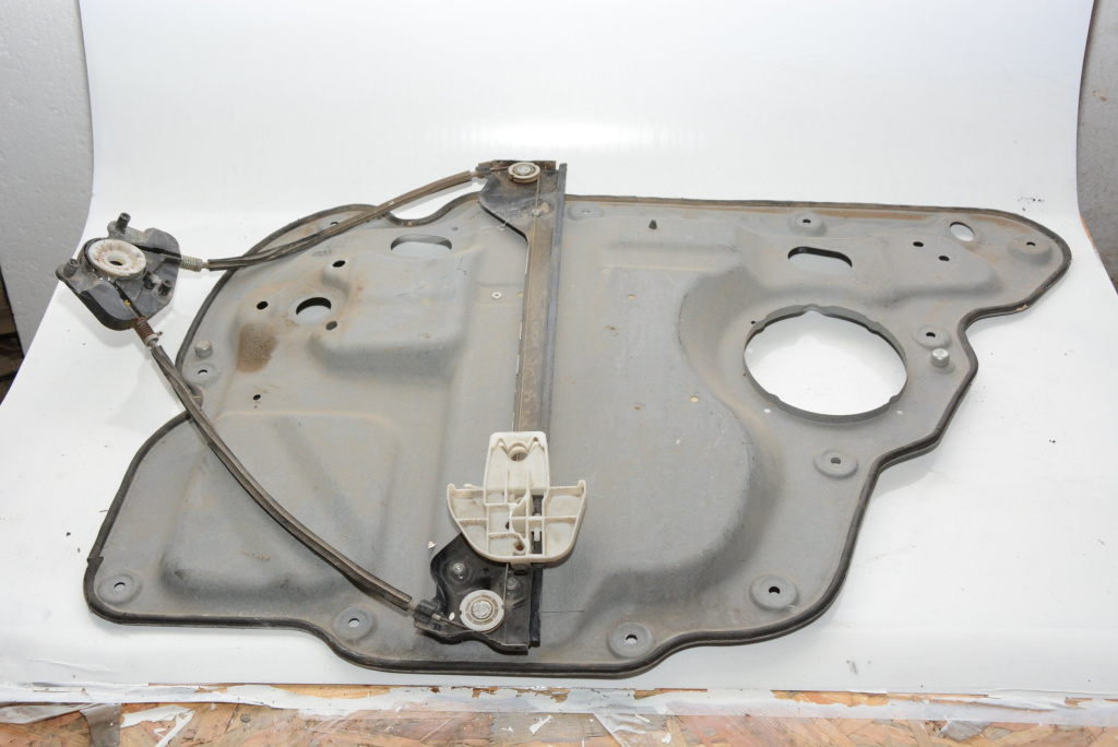 Macara Geam Electrica,4 Portiere,stanga,spate VW TOURAN (1T) 2003 - 2010 1T0839461J