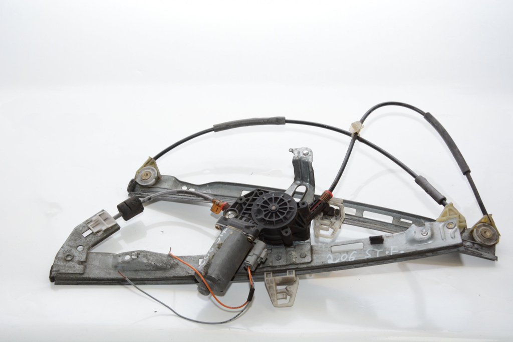 Macara Geam Electrica,stanga,fata Peugeot 206 1998 - 2013