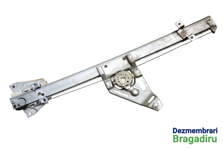 Macara geam fata dreapta electrica Mitsubishi Pajero 3 [1999 - 2003] SUV 5-usi 3.2 DI-D AT (165 hp) Cod motor 4M41