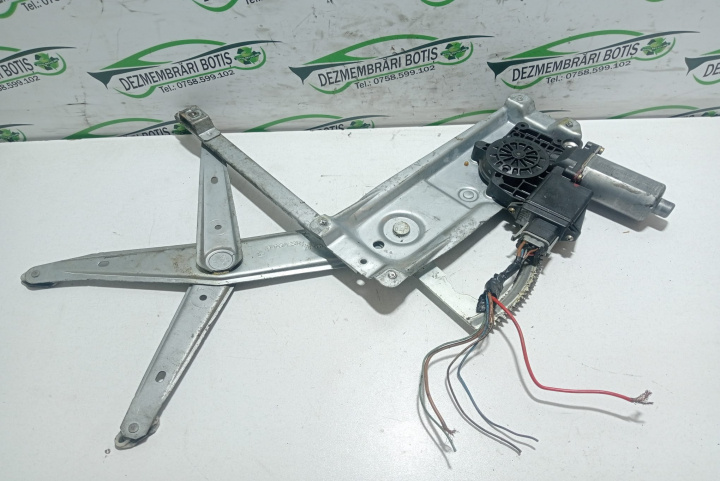 Macara geam fata stanga electrica 0 130 821 654 Opel Vectra B [1995 - 1999] Sedan 4-usi 1.6 MT (101 hp)