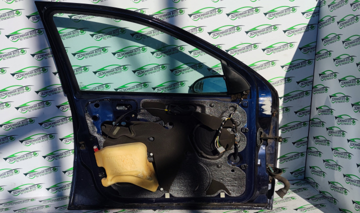 Macara geam fata stanga electrica Ford Focus [1998 - 2004] Hatchback 5-usi 1.6 MT (101 hp)