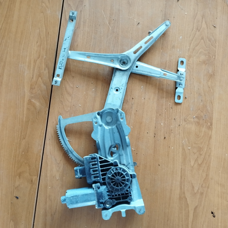 Macara Geam Fata,stanga,Electrica Opel ASTRA H 2004 - 2012