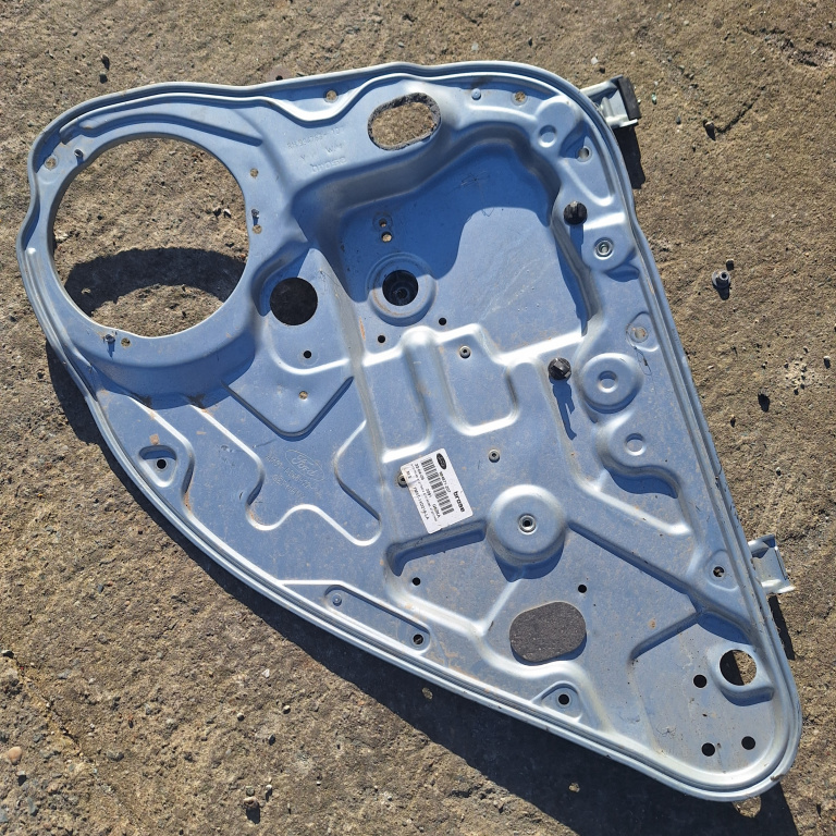 Macara Geam Ford Focus Mk 2 2005-2010 Stanga Manuala 4M51A045H22A, 7M5T14D218La, 7M5T-14D218-La, 4M51-A045H22-A, 984871207, 984871-207, A12176548, A12176672, A12183385, A12207465 Brose