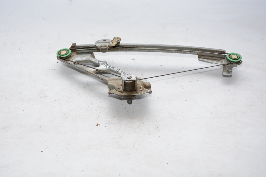 Macara Geam Manuala,4 Portiere,stanga,spate Opel CORSA B 1993 - 2000 90389536